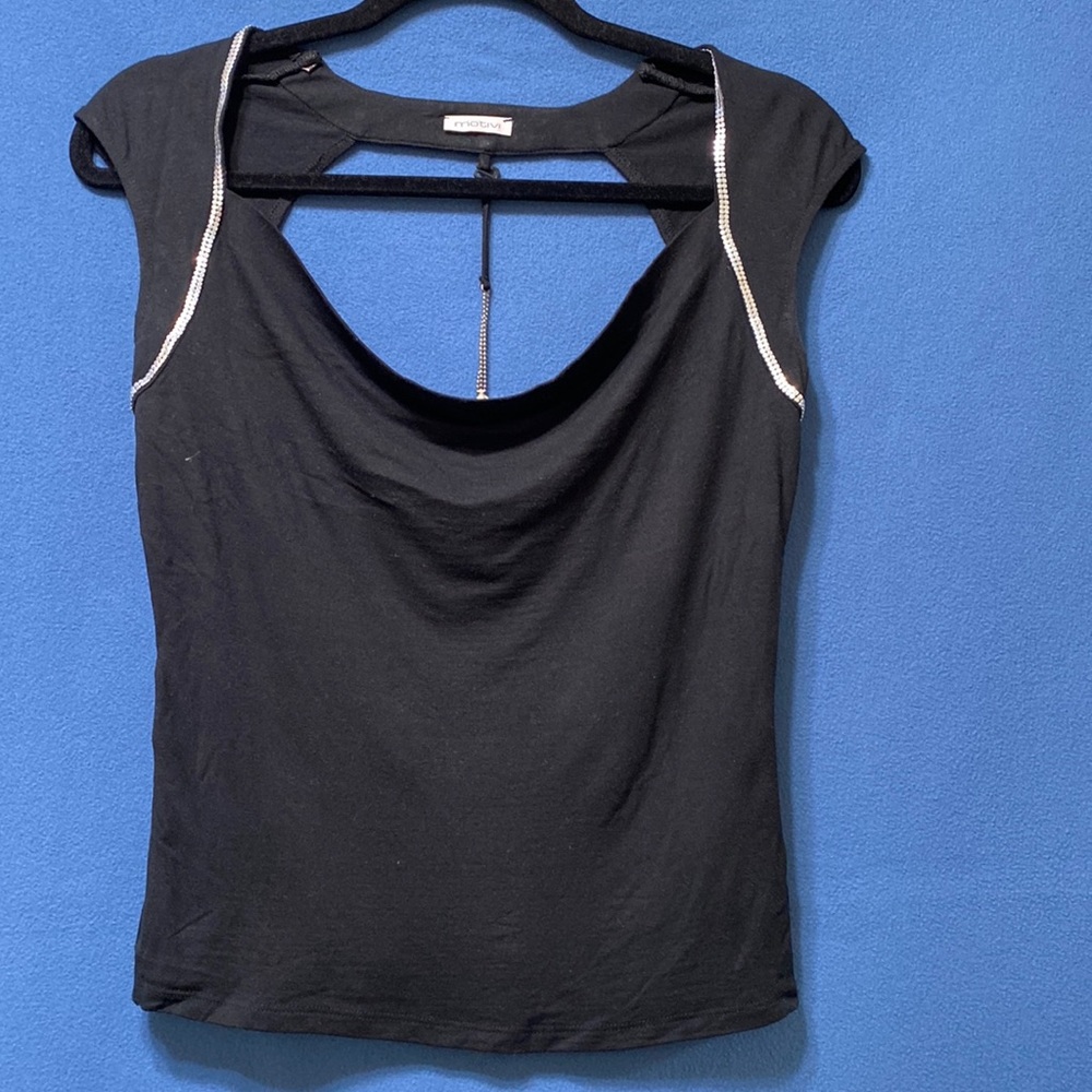 Open back blouse with short sleeves by Motivi Italy size M used